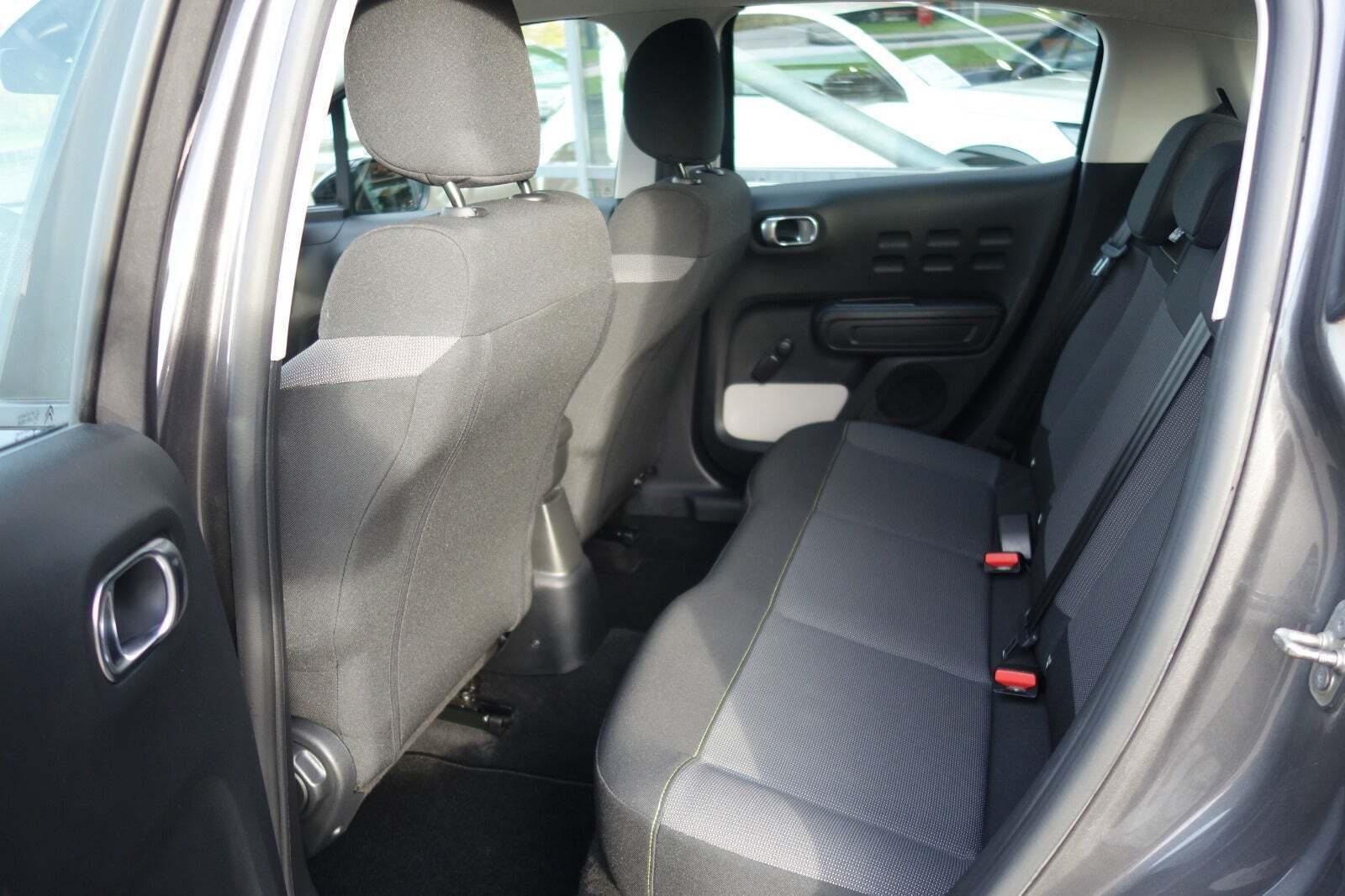 Grå Citroën C3 fra 2019