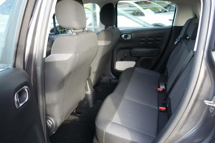 Grå Citroën C3 fra 2019