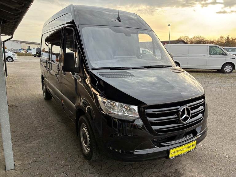 Mercedes Sprinter 215 2,0 CDi A2 Kassevogn aut. FWD