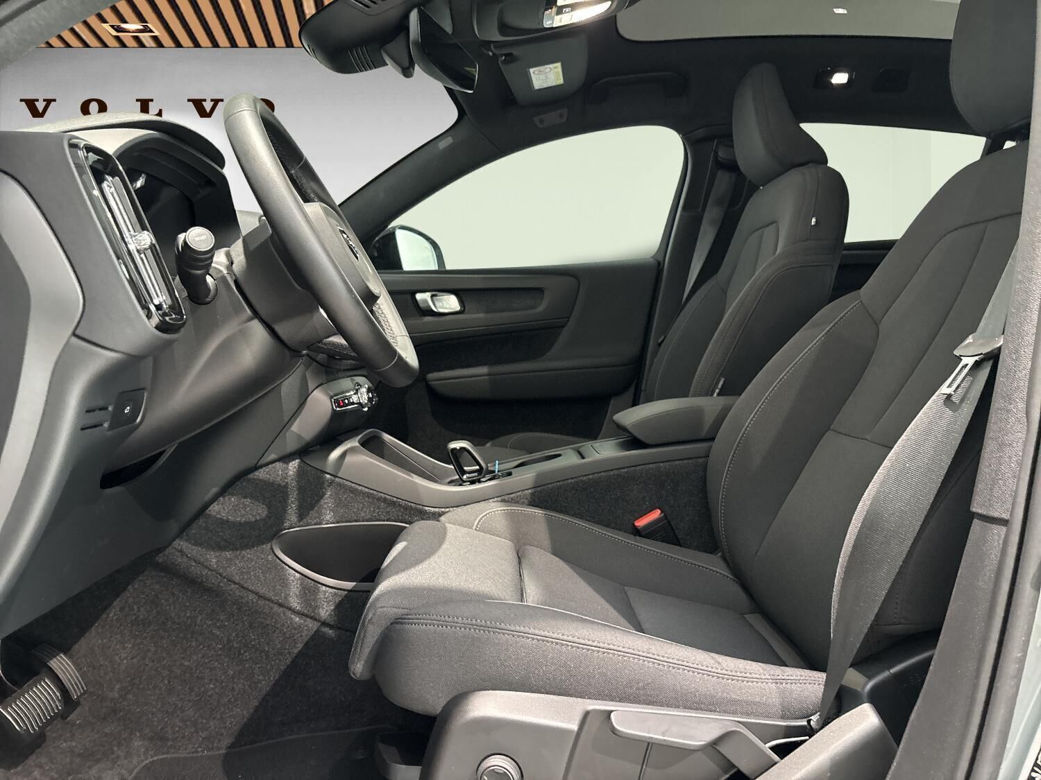 Volvo EC40 Extended Range Core