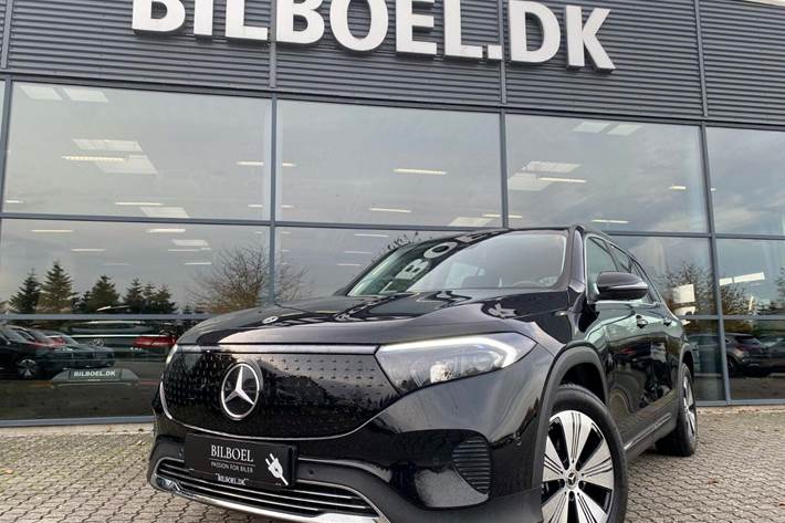 Sort Mercedes EQB250+ fra 2024