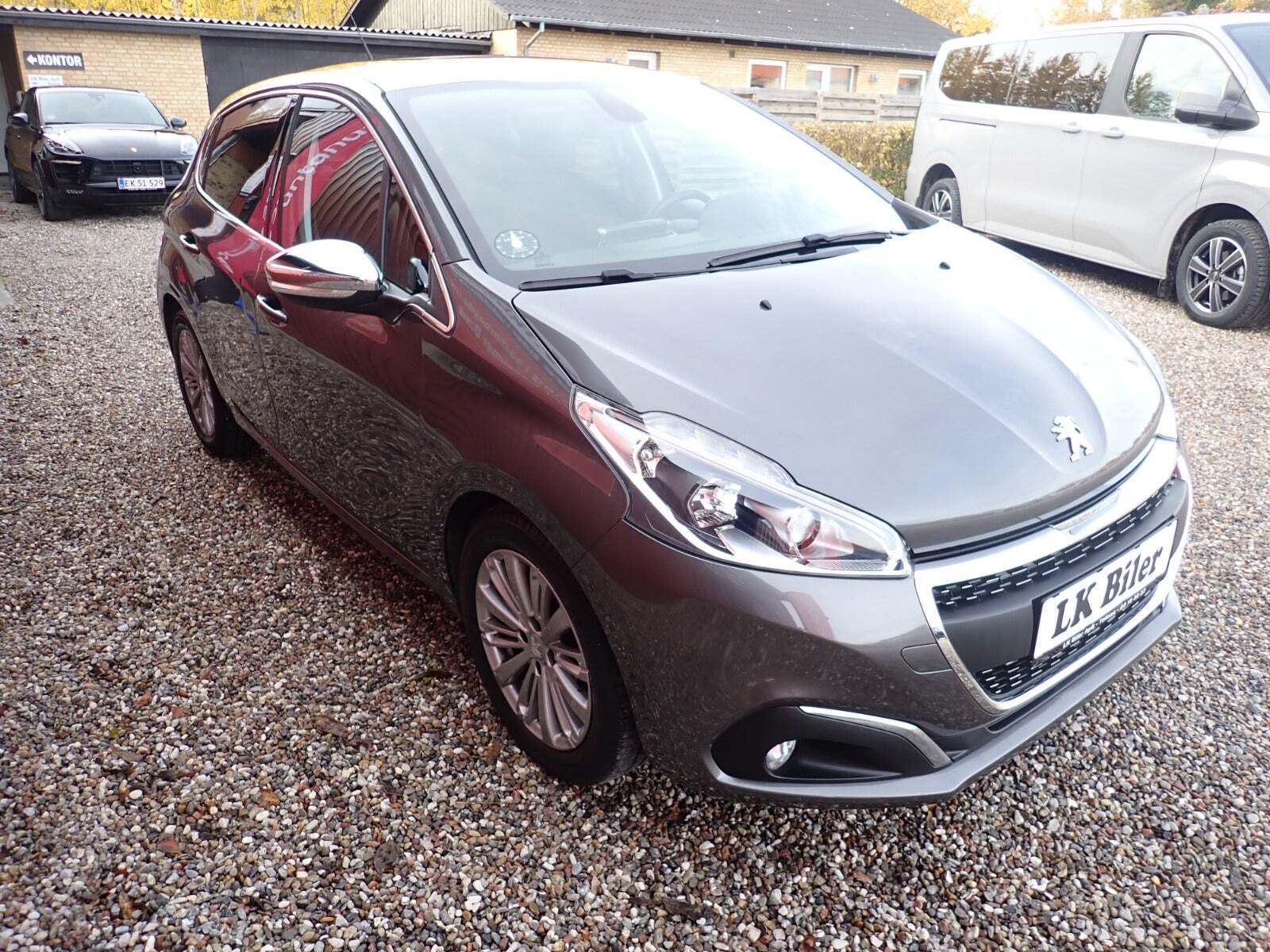 Peugeot 208 1,6 BlueHDi 100 Selection Sky