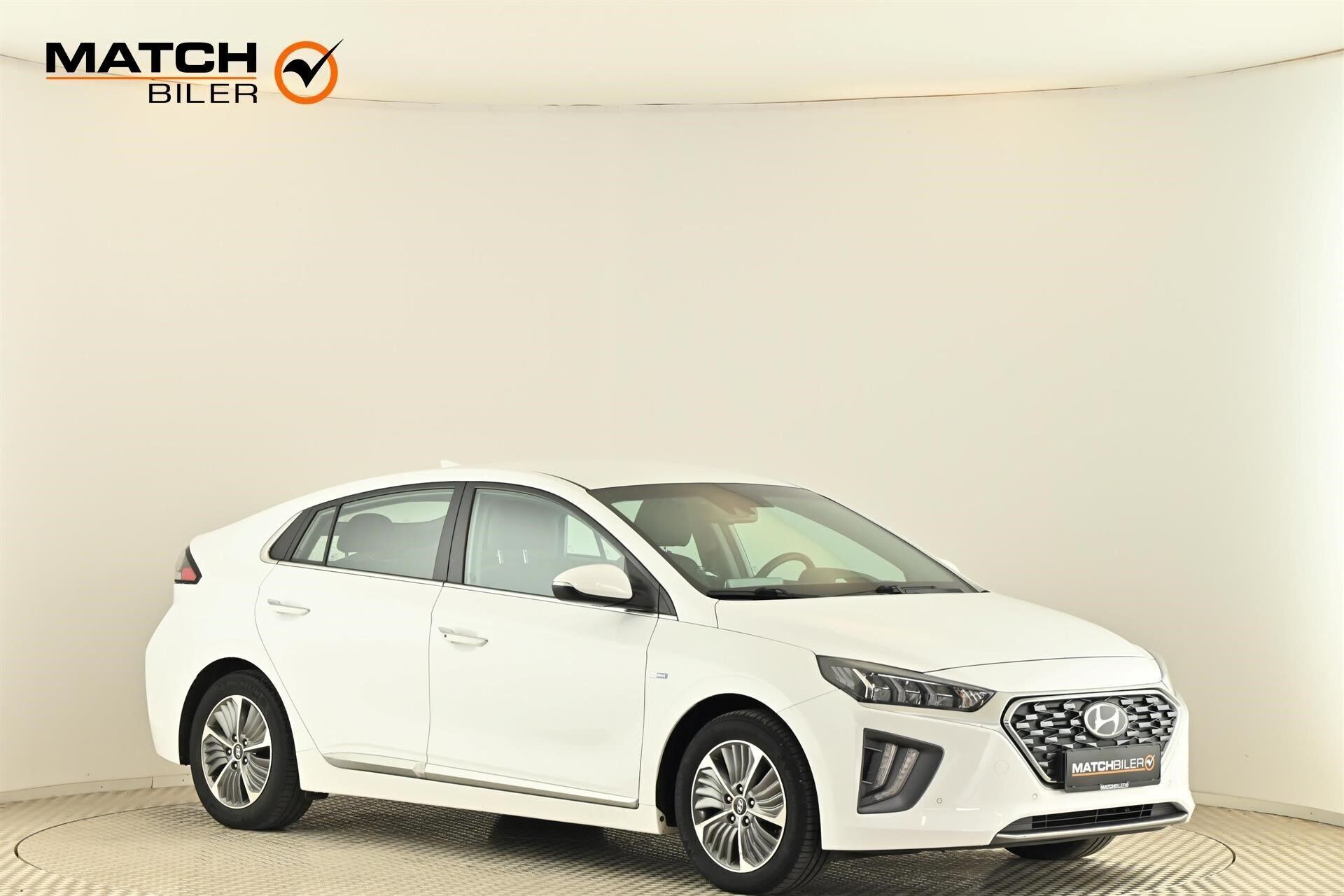 Hyundai Ioniq 1,6 GDI  Plugin-hybrid Premium plug-in 141HK 5d 6g Aut.