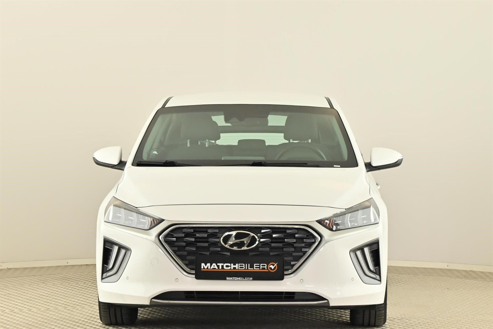 Hyundai Ioniq 1,6 GDI  Plugin-hybrid Premium plug-in 141HK 5d 6g Aut.