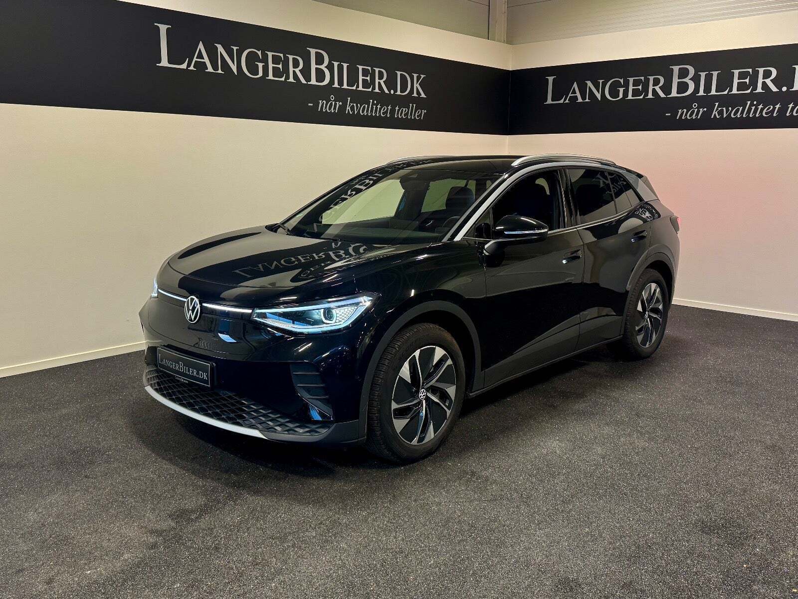 Sort VW ID.4 fra 2025 set udefra