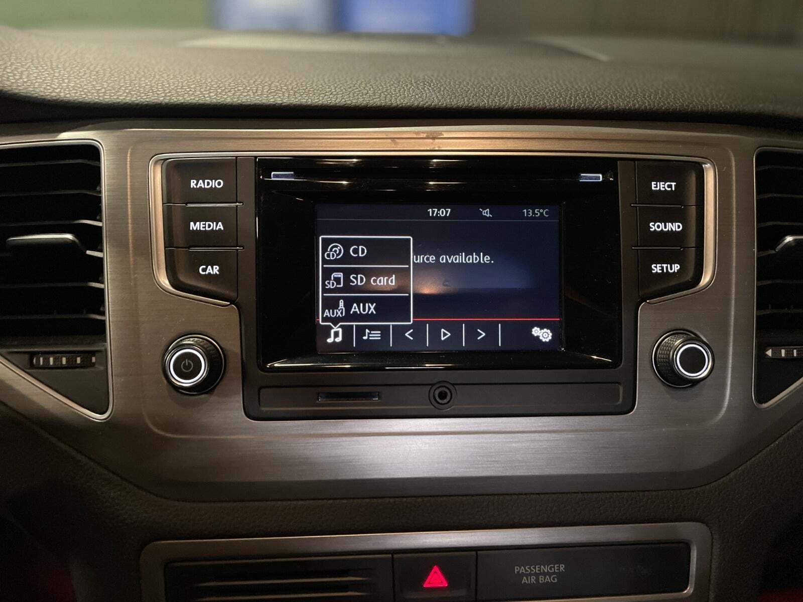 Sølv VW Golf Sportsvan fra 2015