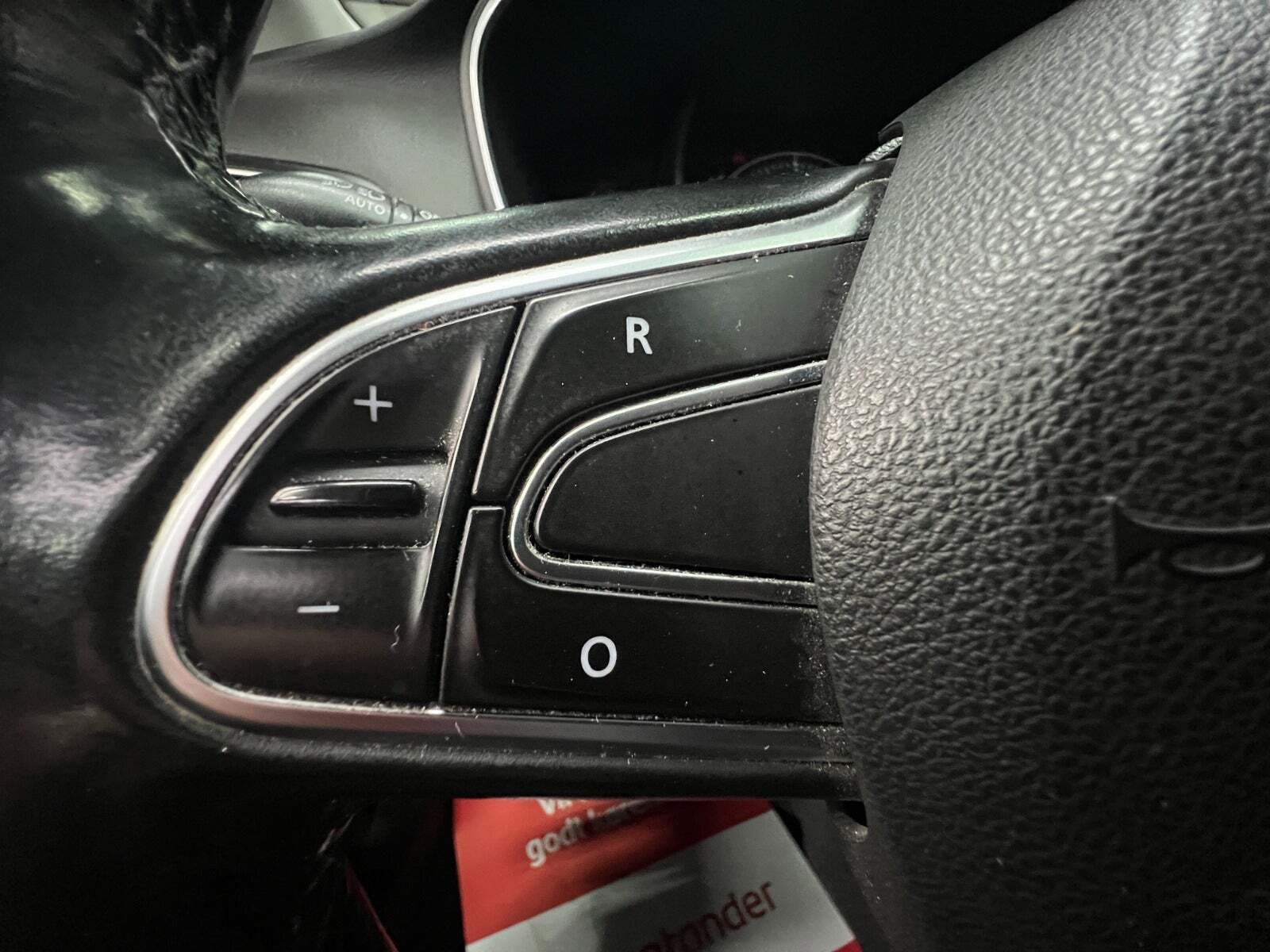 Grå Renault Megane IV fra 2018
