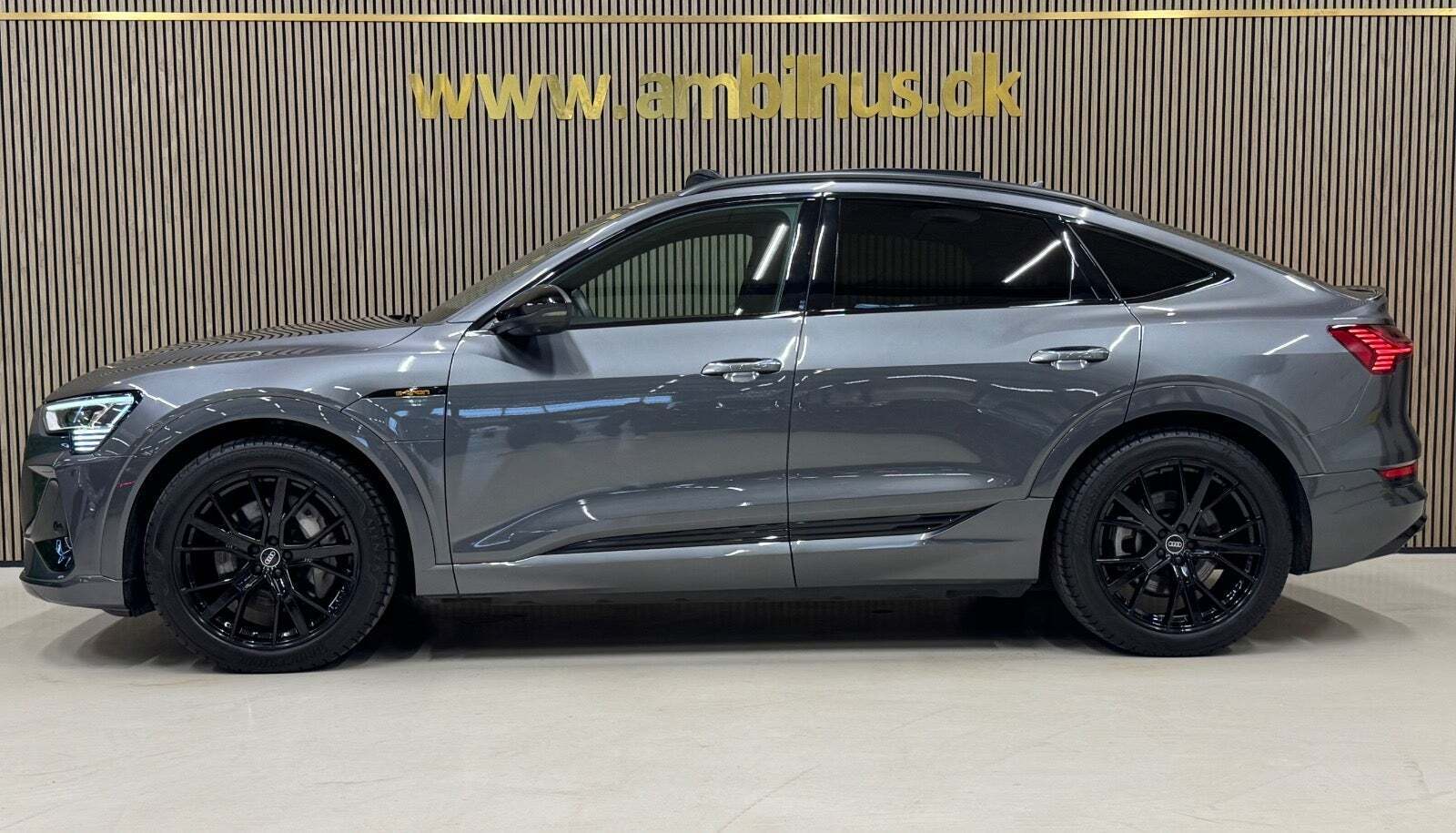 Audi e-tron 55 S-line Sportback quattro