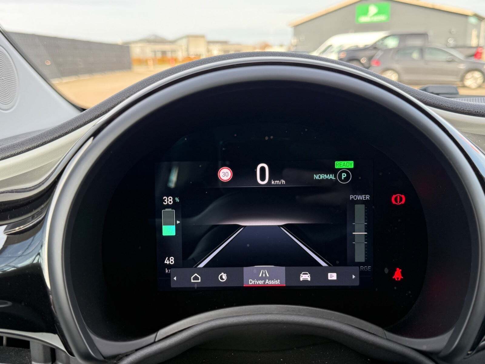 Grå Fiat 500e fra 2022