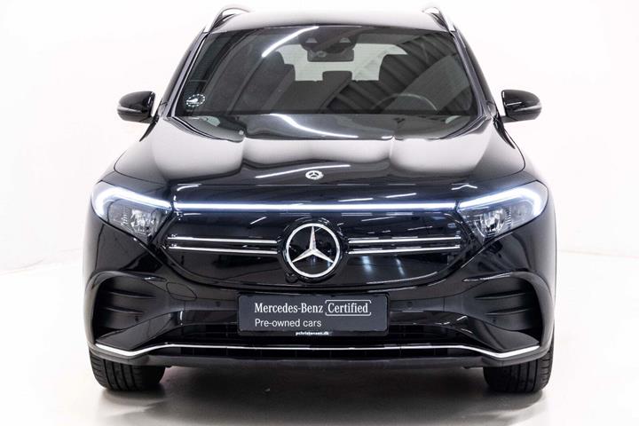 Sort Mercedes EQB350 fra 2024