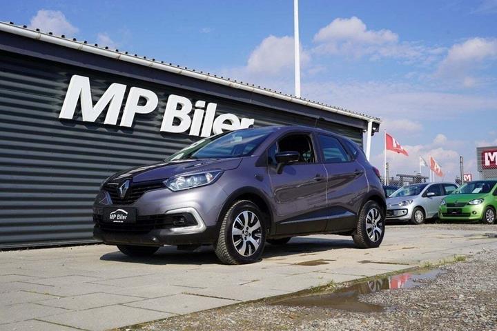 Sort Renault Captur fra 2019 set udefra