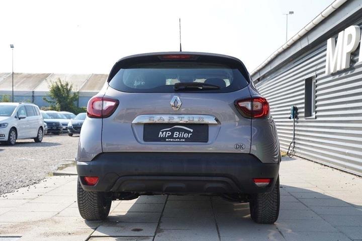 Sort Renault Captur fra 2019