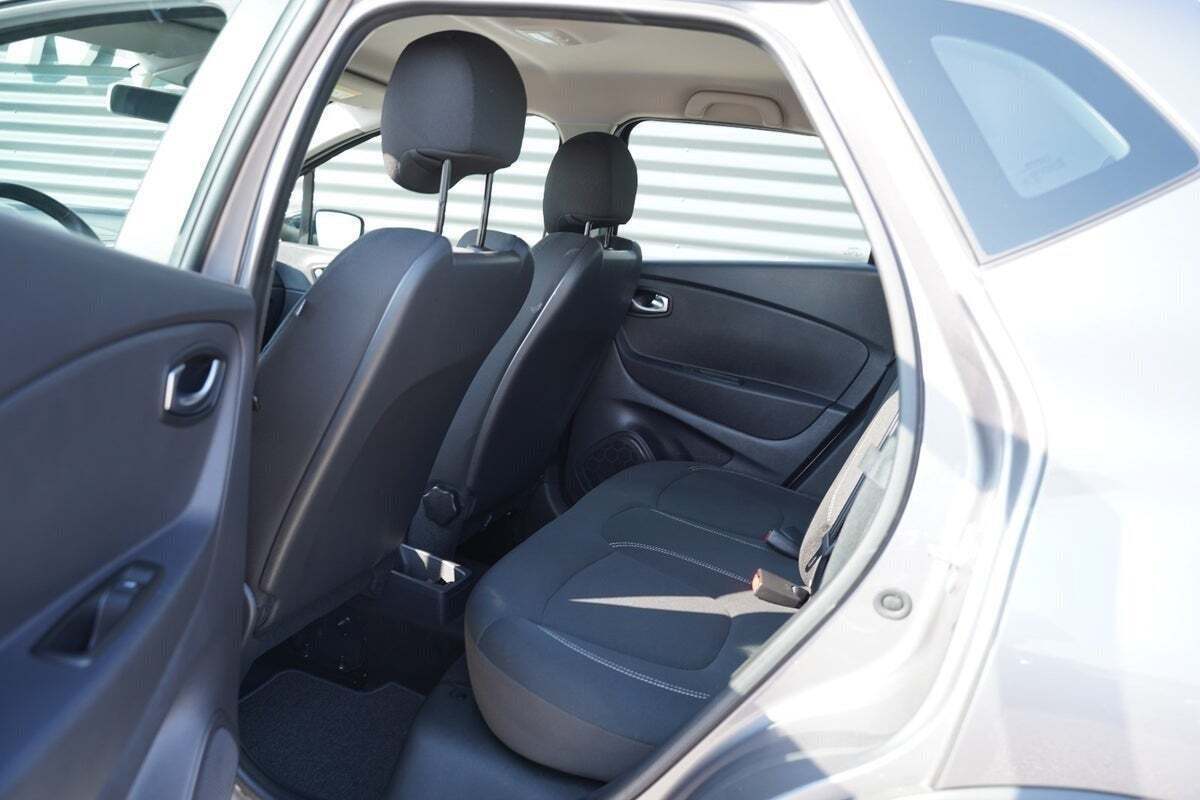 Sort Renault Captur fra 2019