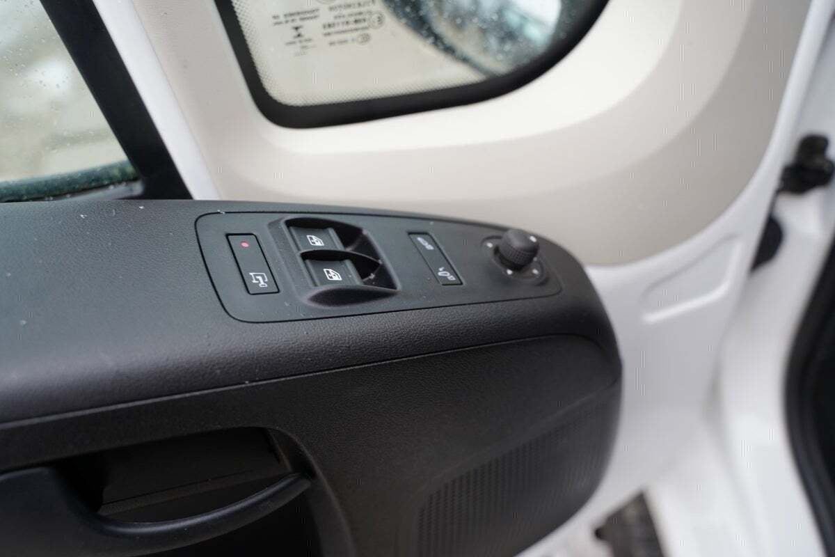 Hvid Peugeot Boxer 335 fra 2021