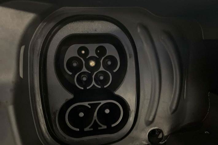 Hvid Ford Explorer fra 2025