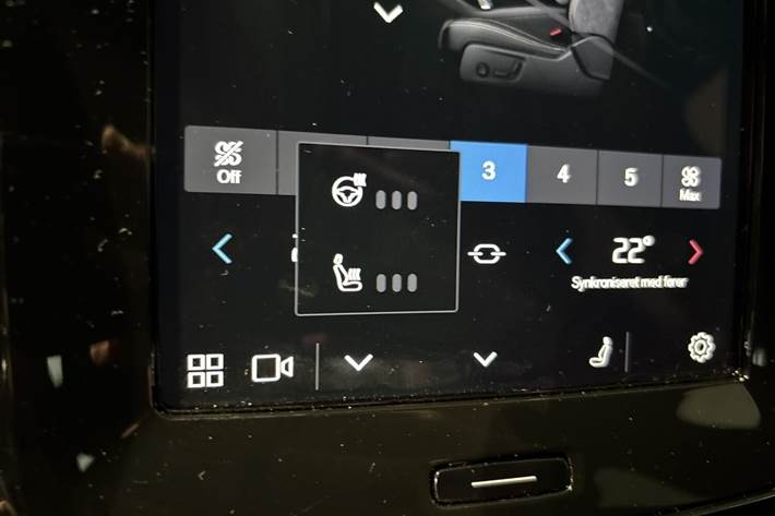 Sort Volvo EX40 fra 2025