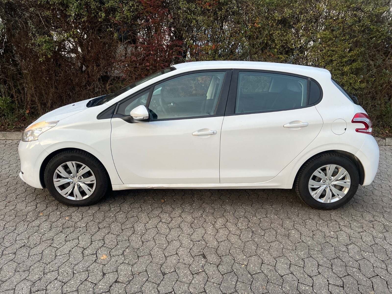 Peugeot 208 1,2 VTi Allure