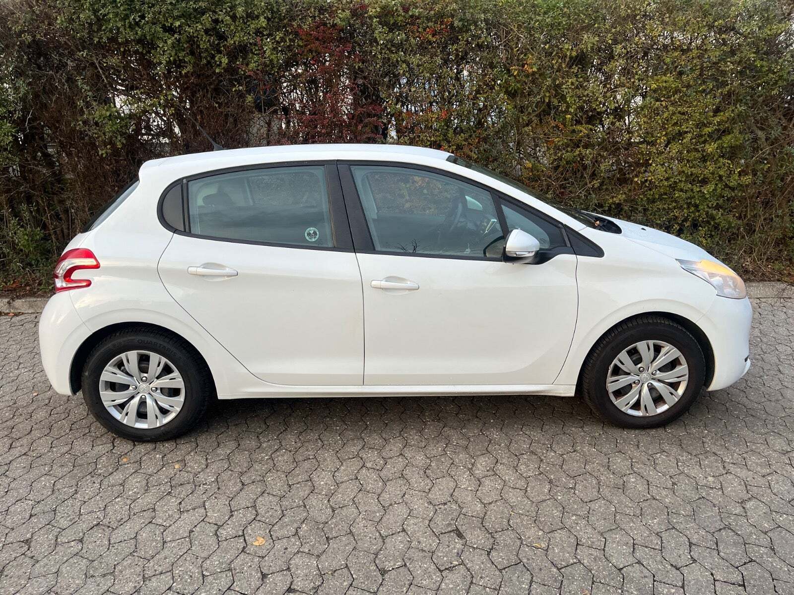 Peugeot 208 1,2 VTi Allure