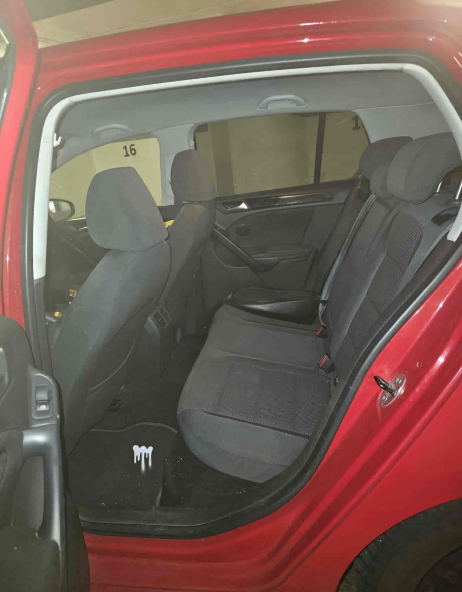 Rød VW Golf fra 2008