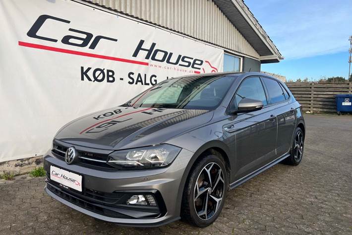Grå VW Polo fra 2019 set udefra