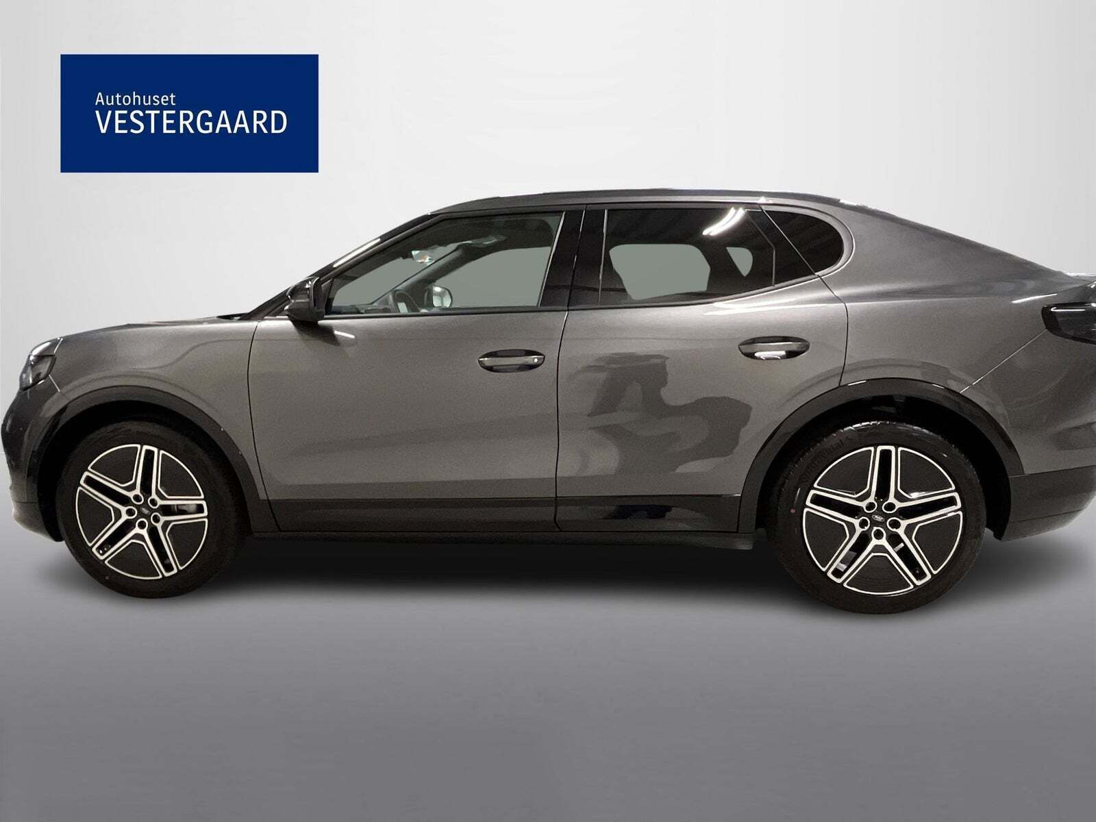 Grå Ford Capri fra 2025