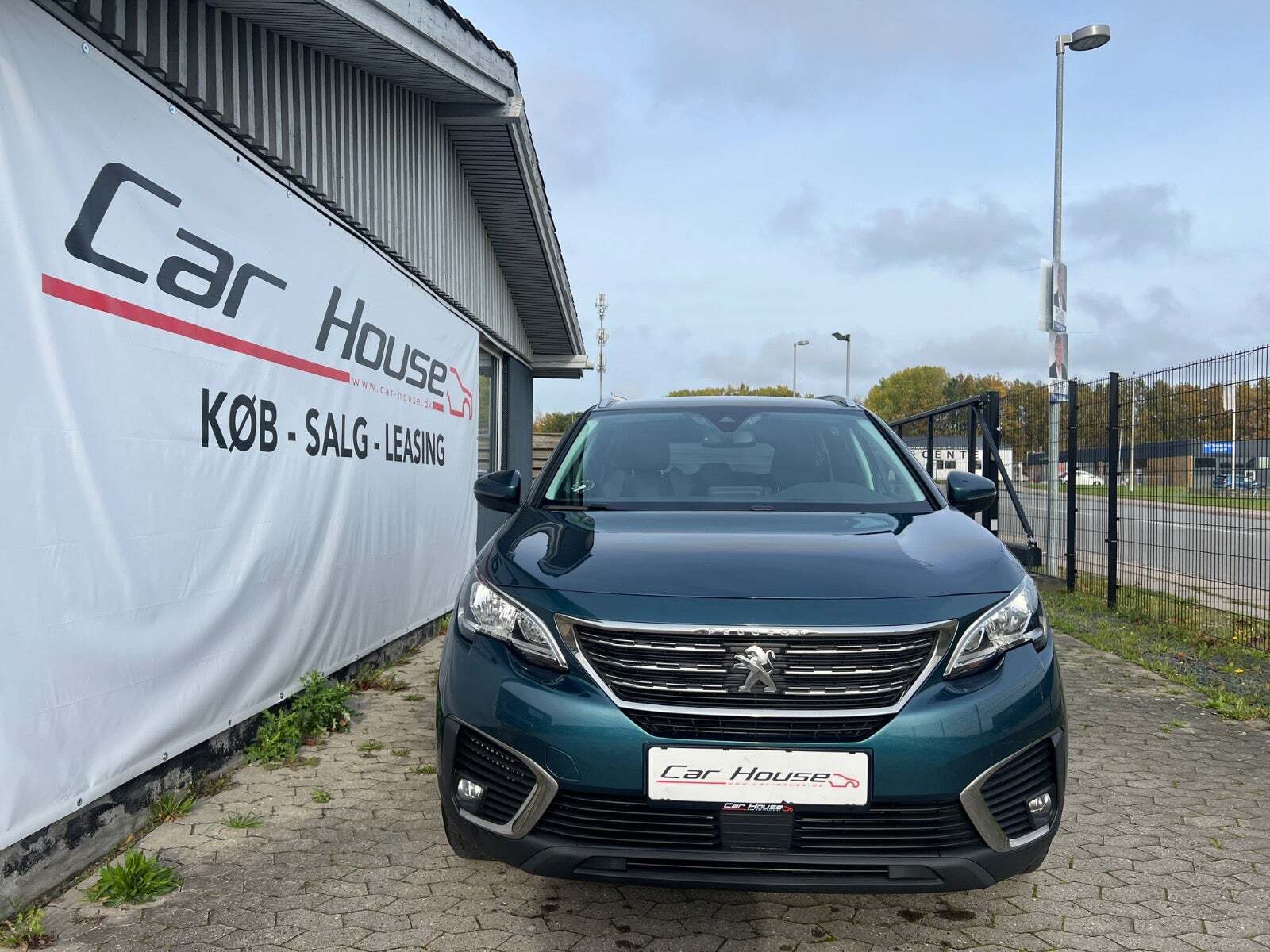 Peugeot 5008 1,2 PureTech 130 Allure 7prs