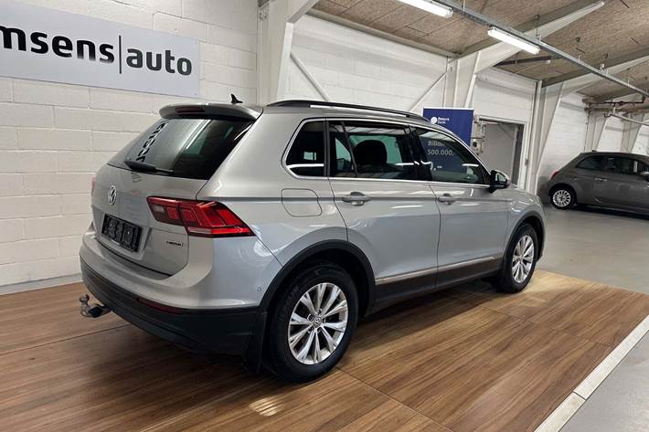 Sølv VW Tiguan fra 2018
