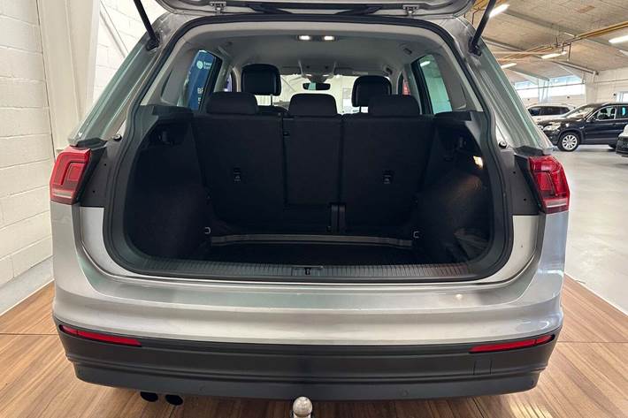 Sølv VW Tiguan fra 2018