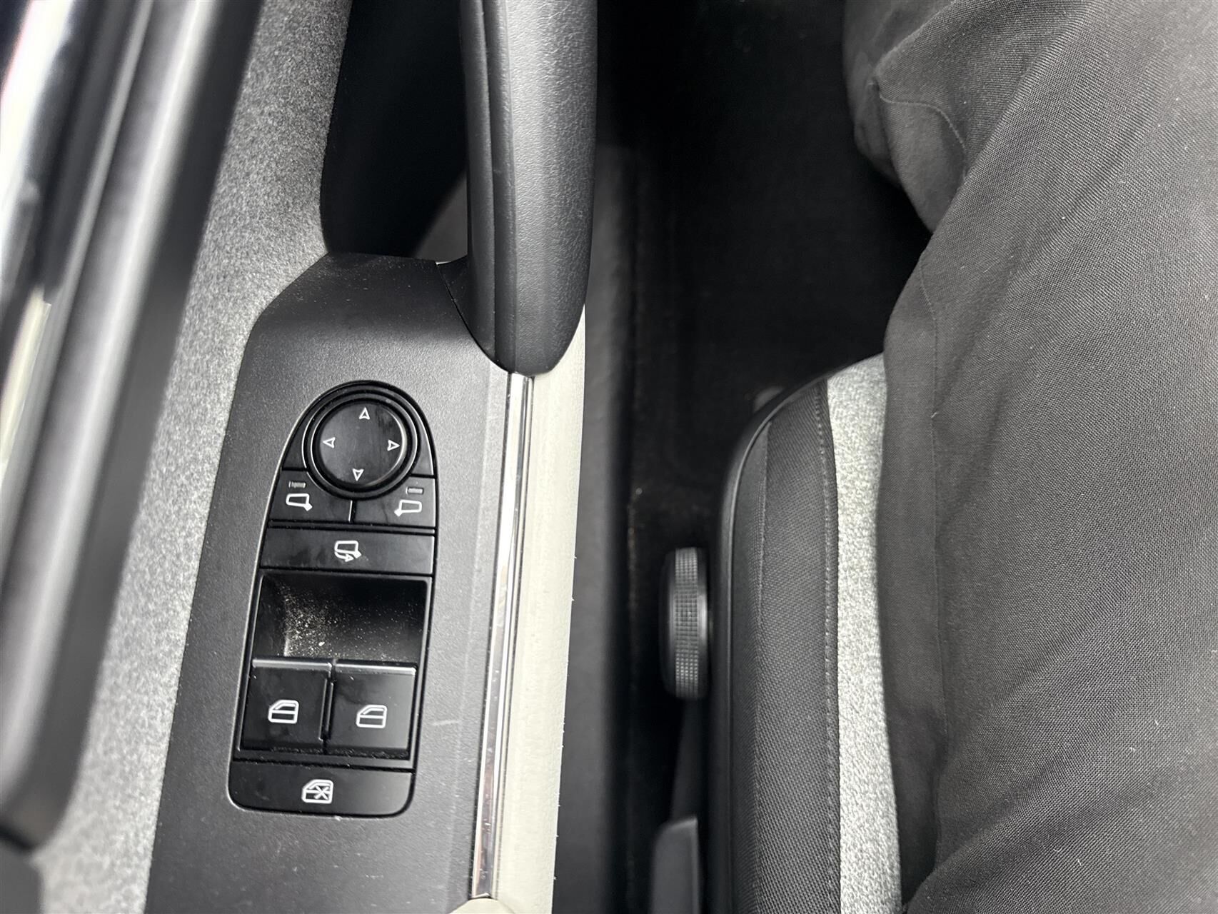 Sort Mazda MX-30 fra 2021