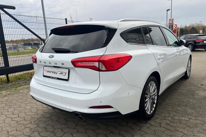 Hvid Ford Focus fra 2020