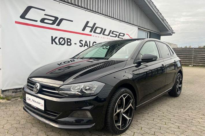 Sort VW Polo fra 2019 set udefra