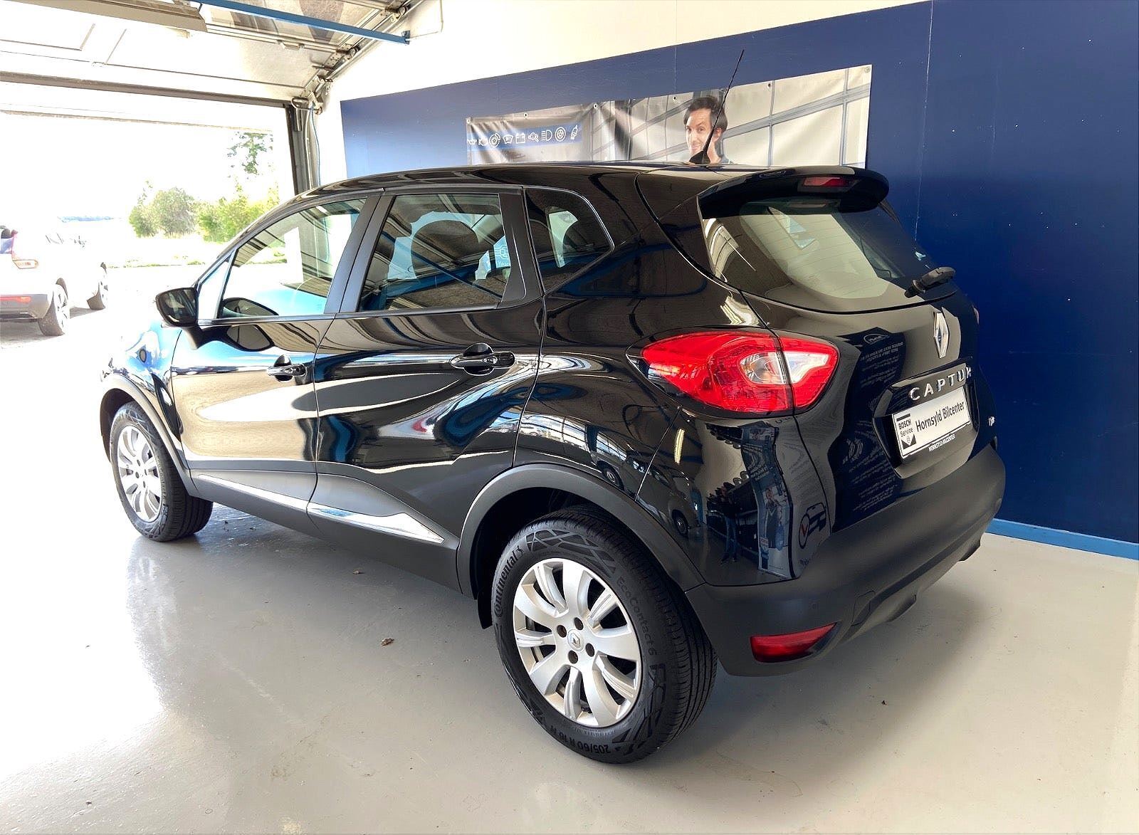 Sort Renault Captur fra 2015