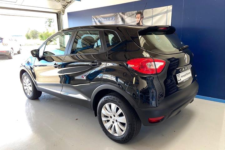 Sort Renault Captur fra 2015