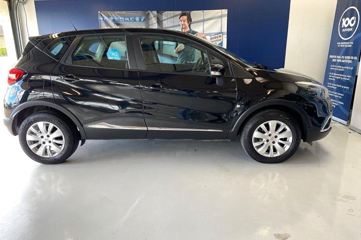 Sort Renault Captur fra 2015