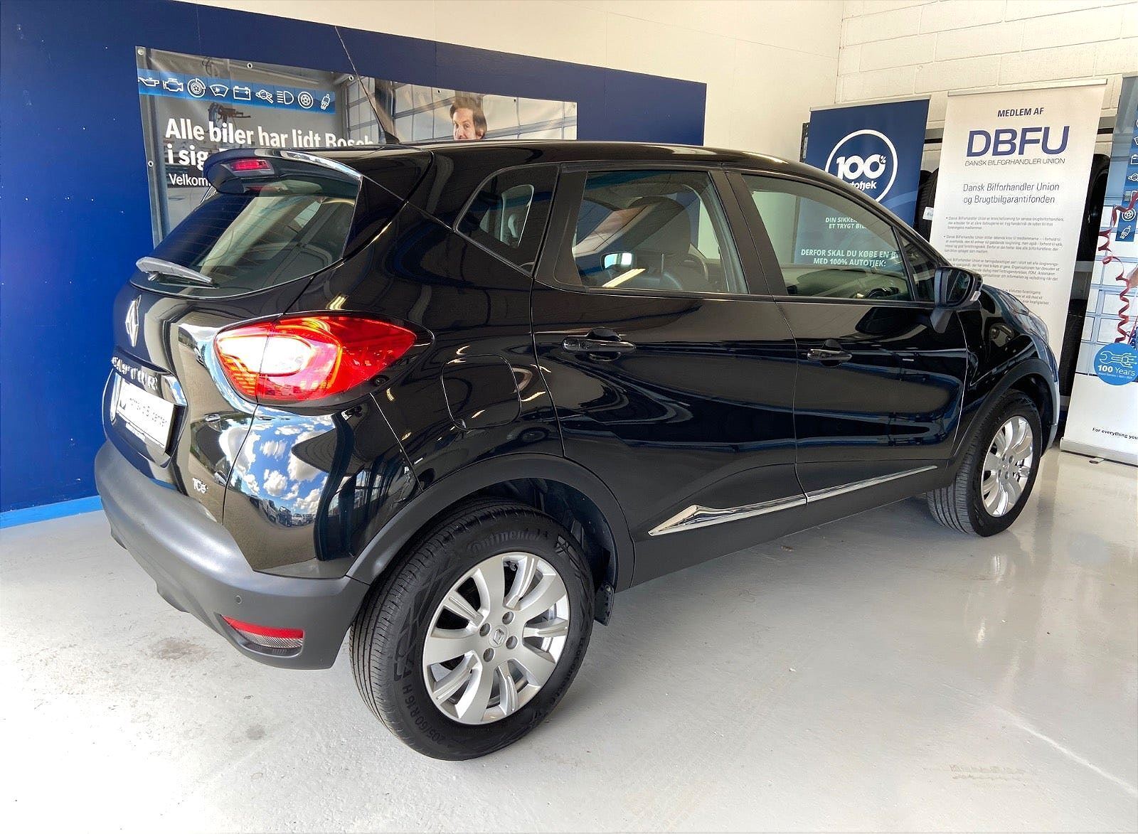 Sort Renault Captur fra 2015