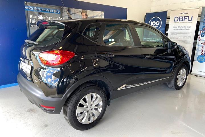 Sort Renault Captur fra 2015