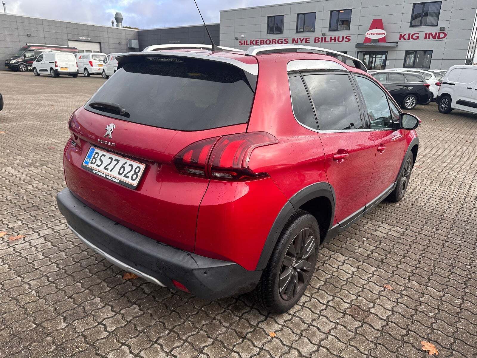 undefined Peugeot 2008 fra 2017