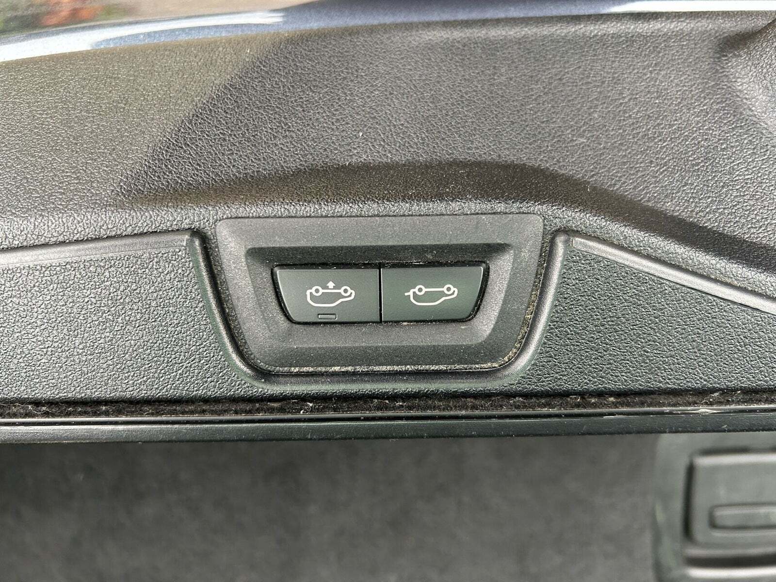 Grå BMW X5 fra 2020