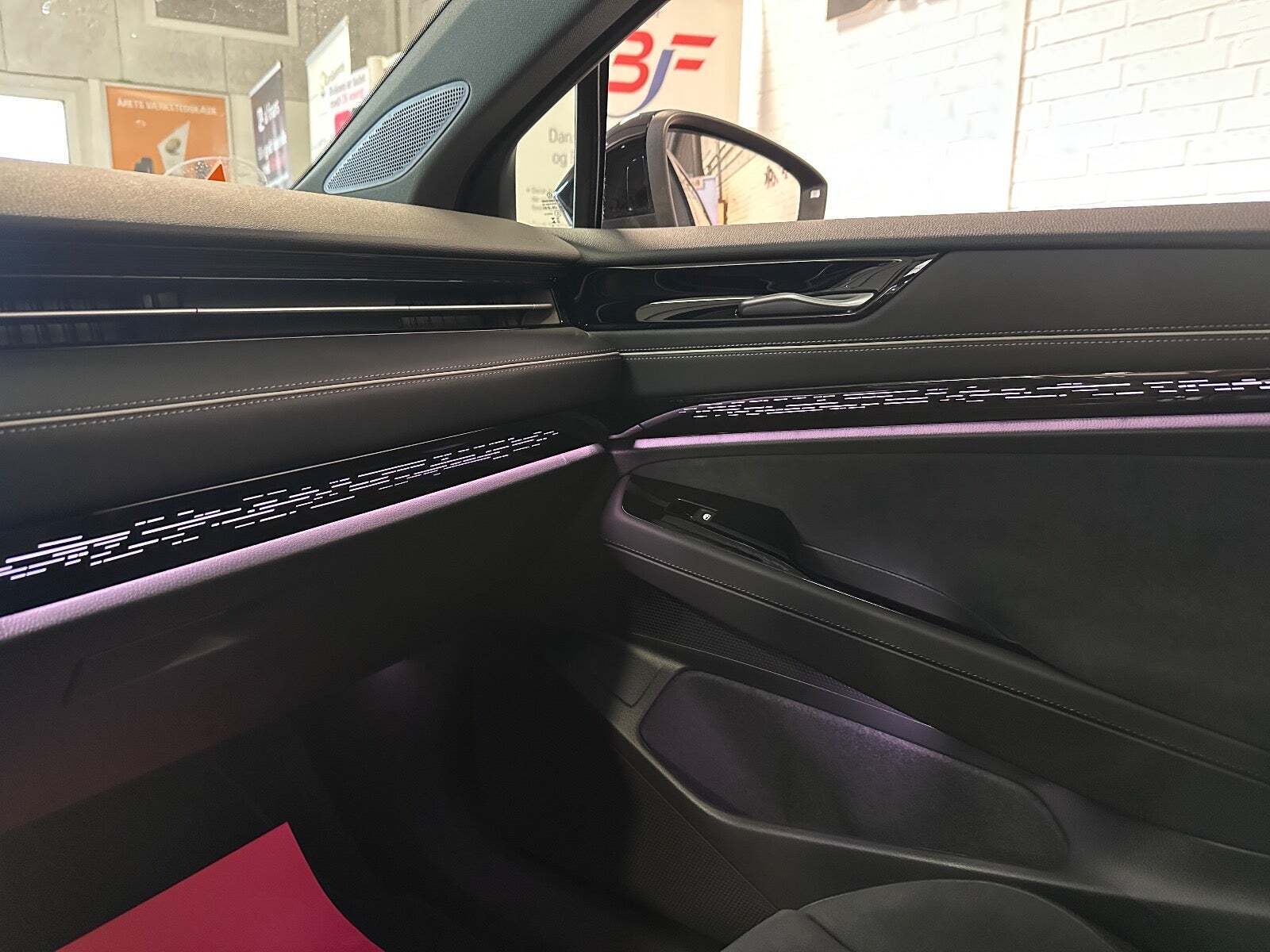 Blå VW ID.7 fra 2025