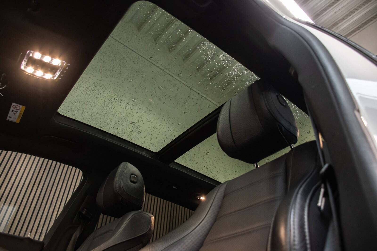 Hvid Mercedes GLS400 d fra 2020 set indefra