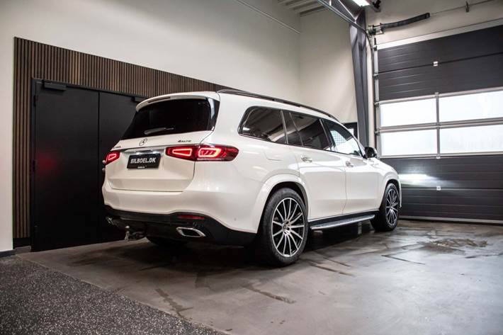 Hvid Mercedes GLS400 d fra 2020