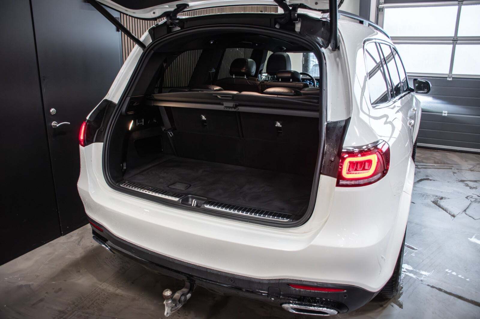 Hvid Mercedes GLS400 d fra 2020