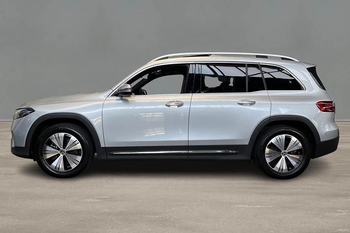 Sølv Mercedes EQB 300 fra 2024