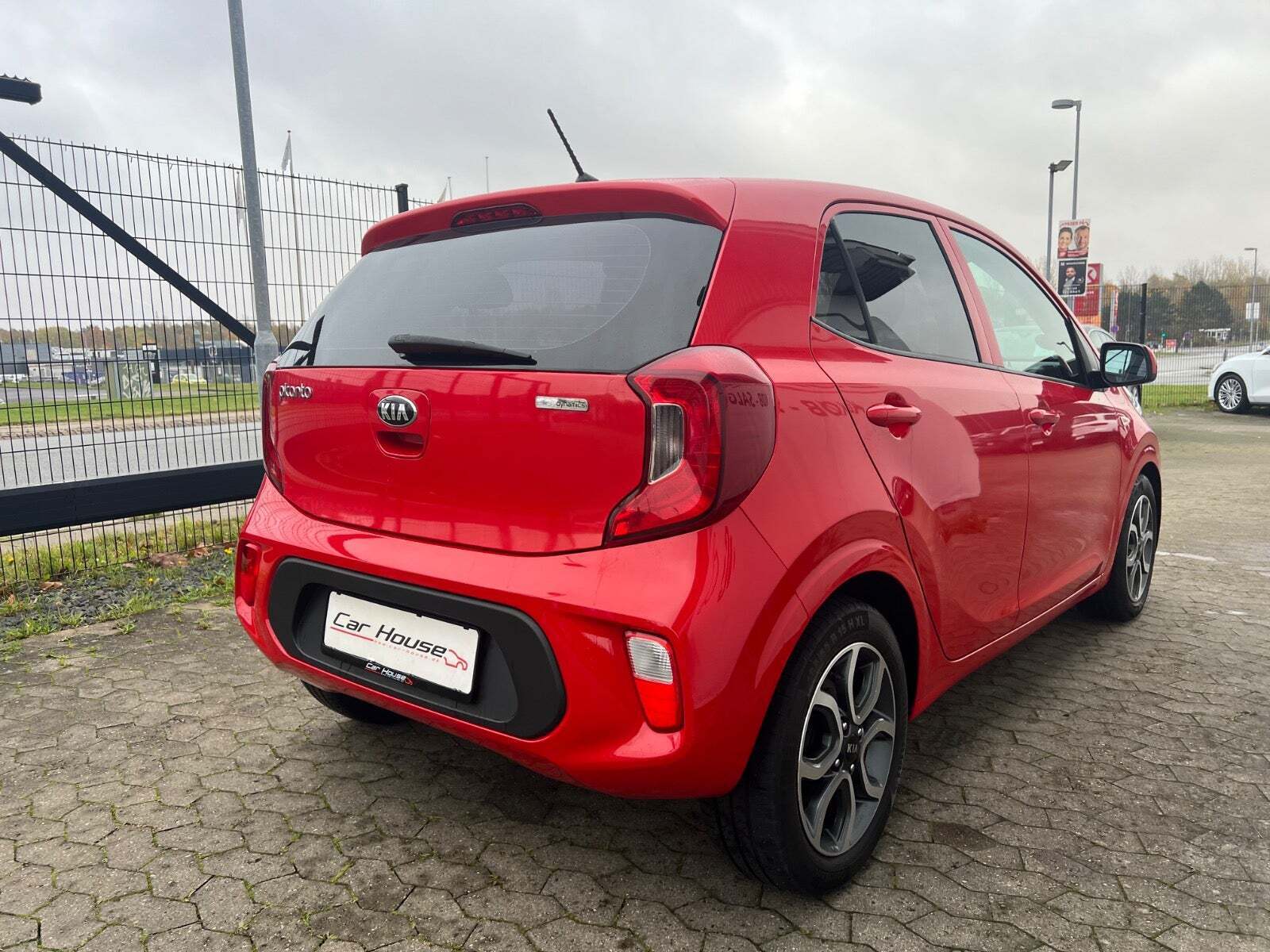 Rød Kia Picanto fra 2018