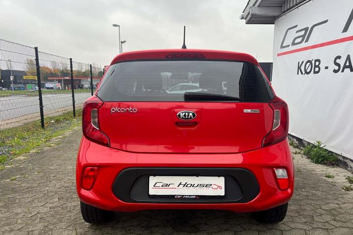 Rød Kia Picanto fra 2018