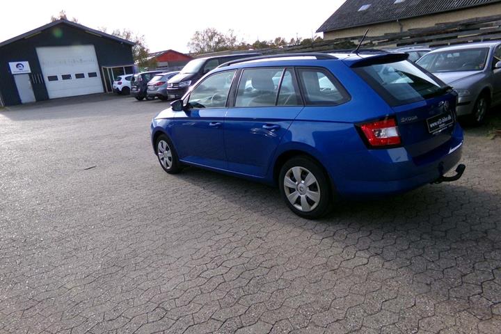 Blå Skoda Fabia fra 2018