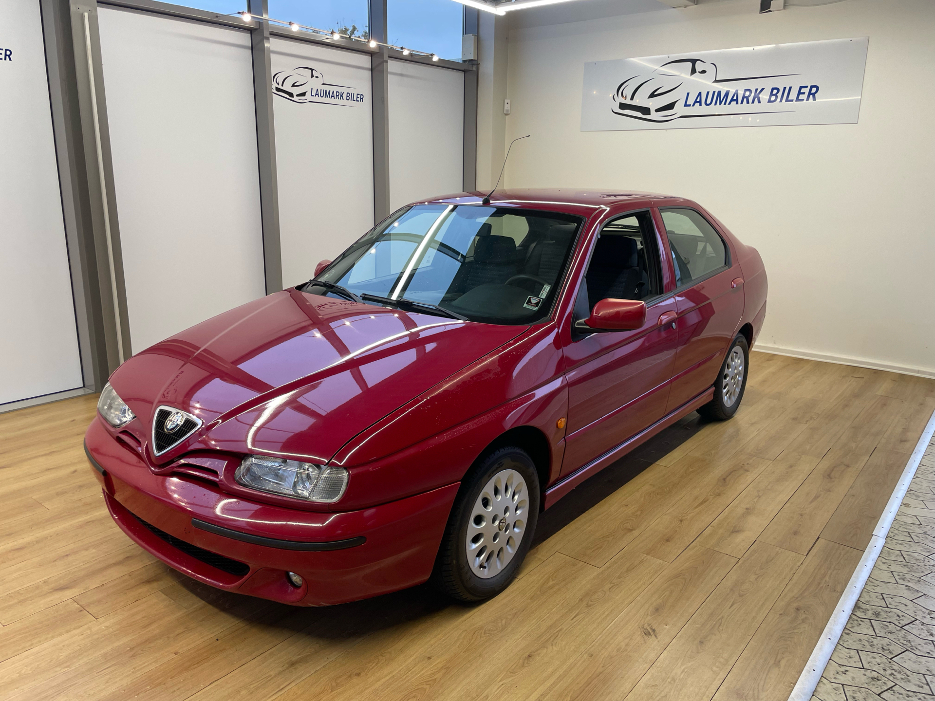 Alfa Romeo 146 1,6 T.Spark 16V L 120HK 5d