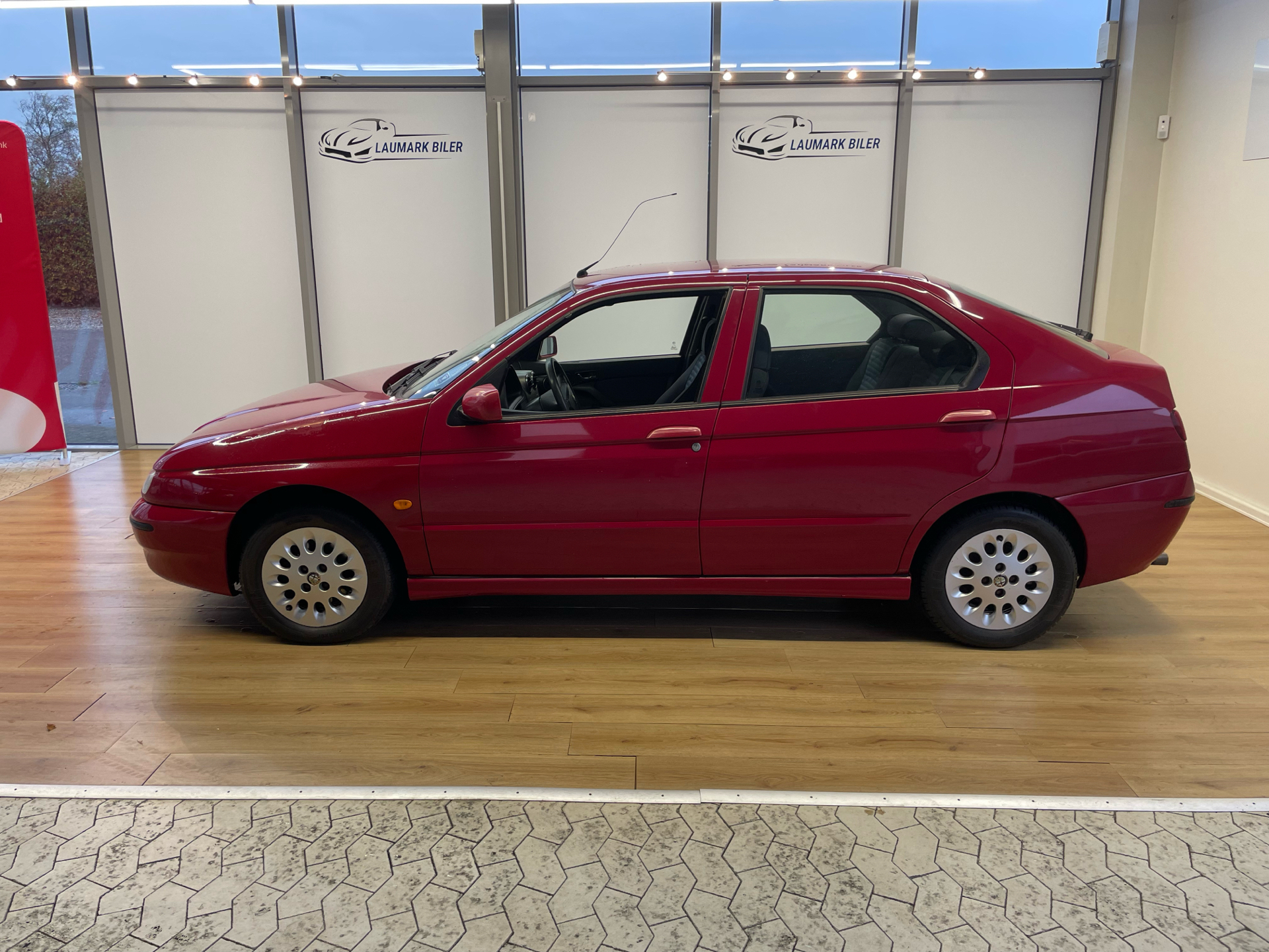 Alfa Romeo 146 1,6 T.Spark 16V L 120HK 5d