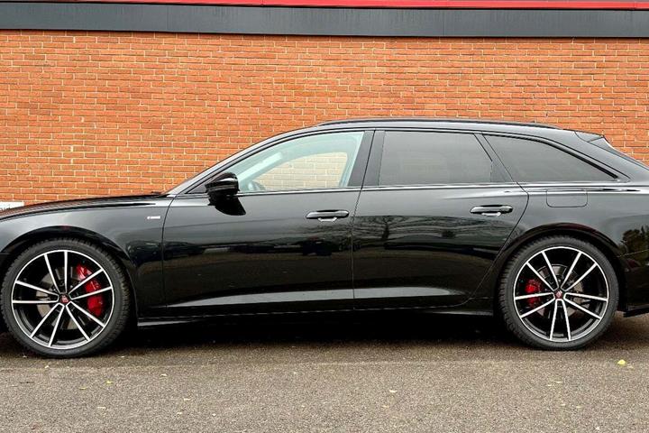 Sort Audi A6 fra 2022