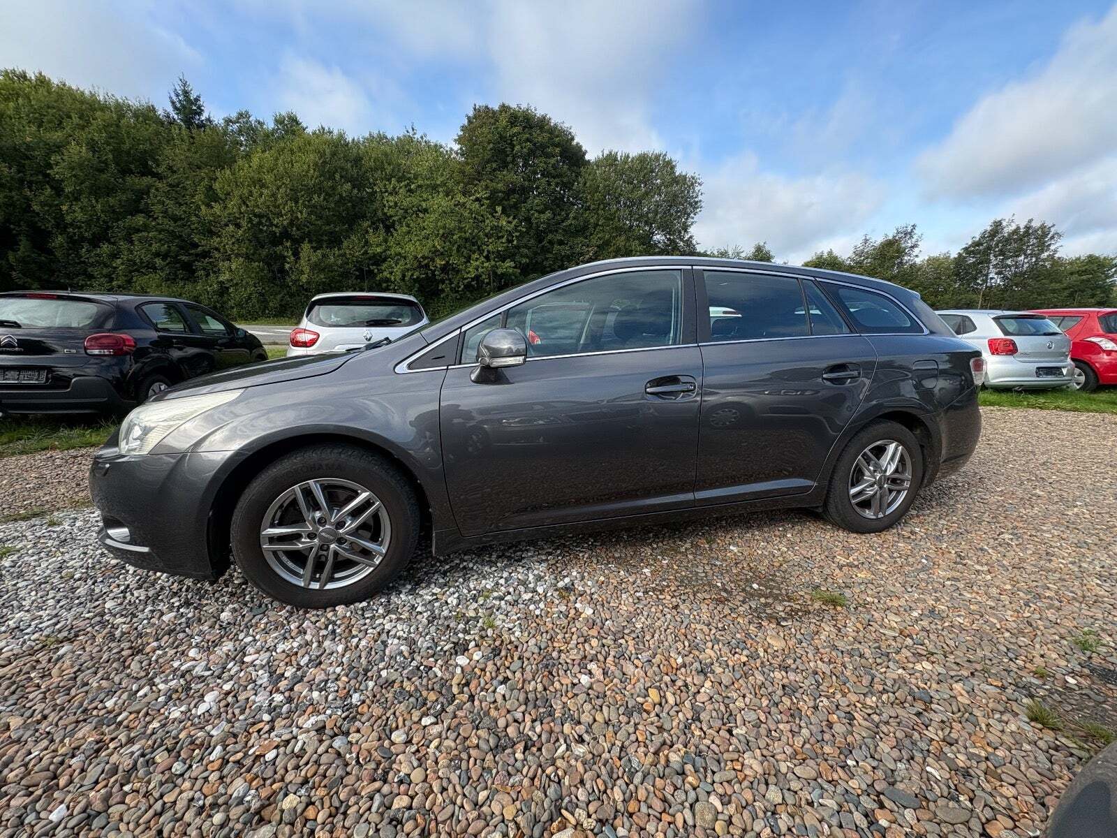 Toyota Avensis 2,0 D-4D TX stc.